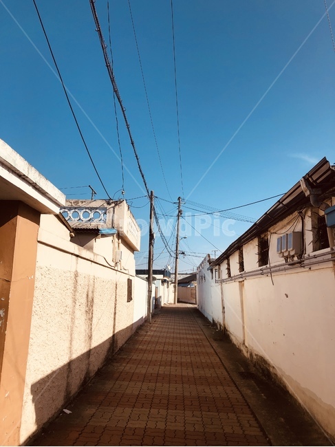경주,하늘,골목,맑음,전신주,골목길,alley