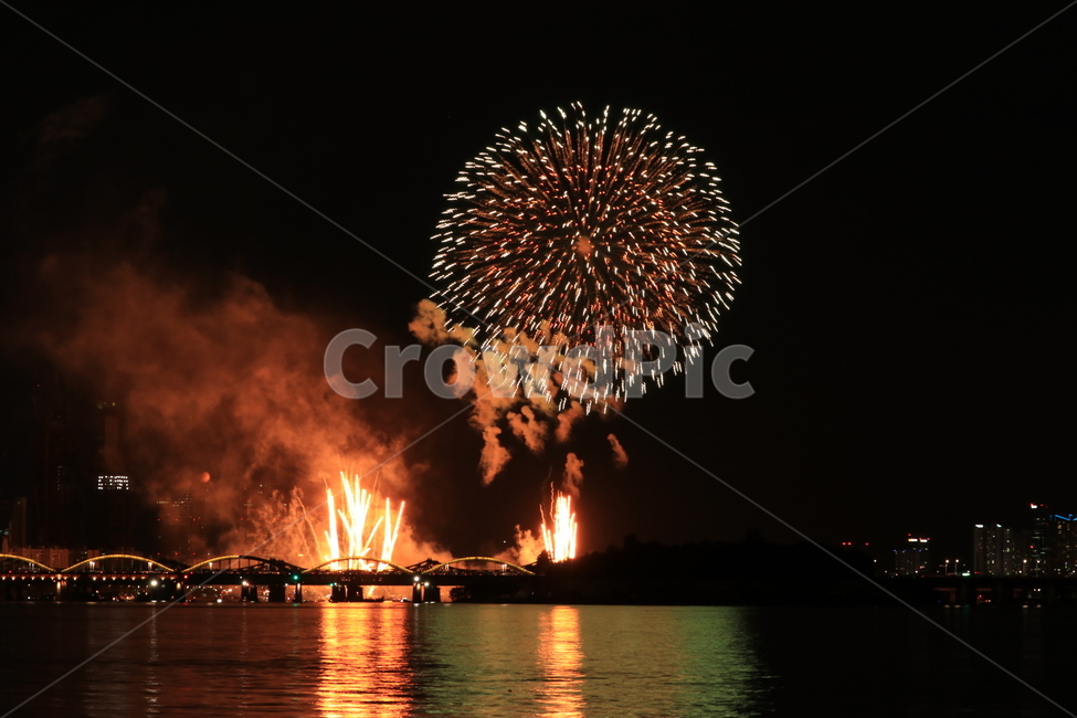 불꽃,축제,불꽃축제,fireworks,festival,야경,밤,풍경,nightscape,night,landscape,축제,행사,festival,carnival,event,nature,자연,outdoors,옥외