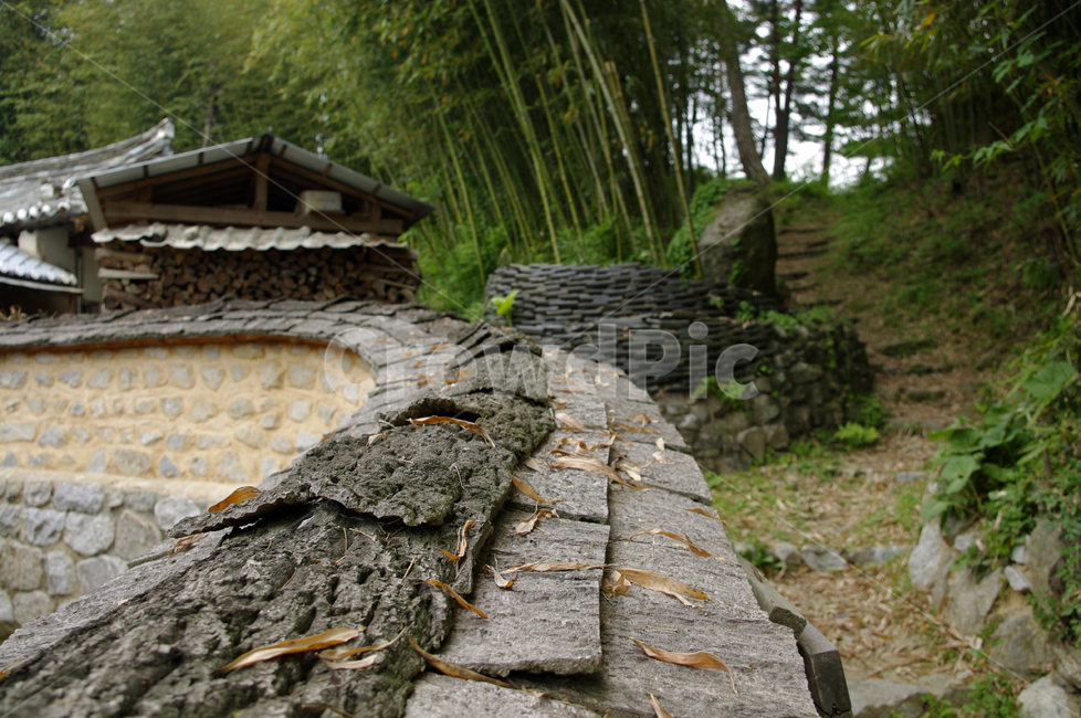 너와집,집,전통가옥,북방가옥,나무,한국전통,한국문화,korean traditional,korean culture,건축물,건물외관,exterior,building,structure,architecture,construction