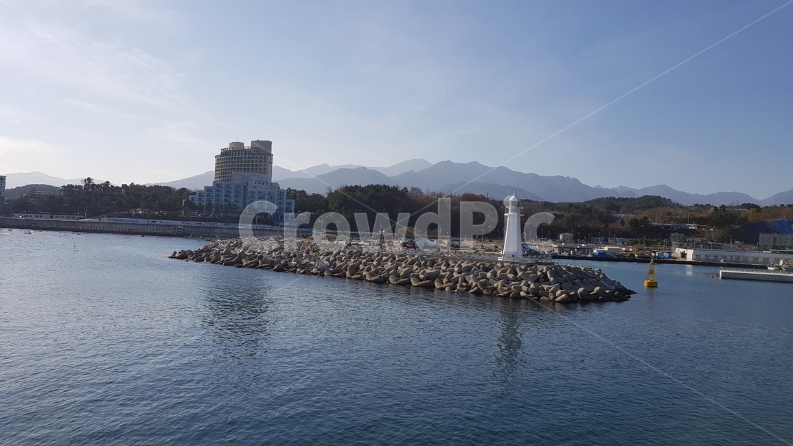 방파제,등대,항구,대포항,겨울바다,동해바다,바다,자연풍경,하늘사진,바다풍경,도시풍경,풍경사진,감성사진,일상풍경,하늘감성,바다감성,구름사진,노을사진,푸른하늘,바다뷰,도시스냅,건물사진,건축사진,풍경스타그램,감성스타그램,사진기록,여행감성,힐링풍경,자연사진,풍경기록,일상사진,하늘구름,도시감성,바다하늘,뷰맛집,감성풍경,등대,lighthouse,water,물,nature,자연,outdoors,옥외