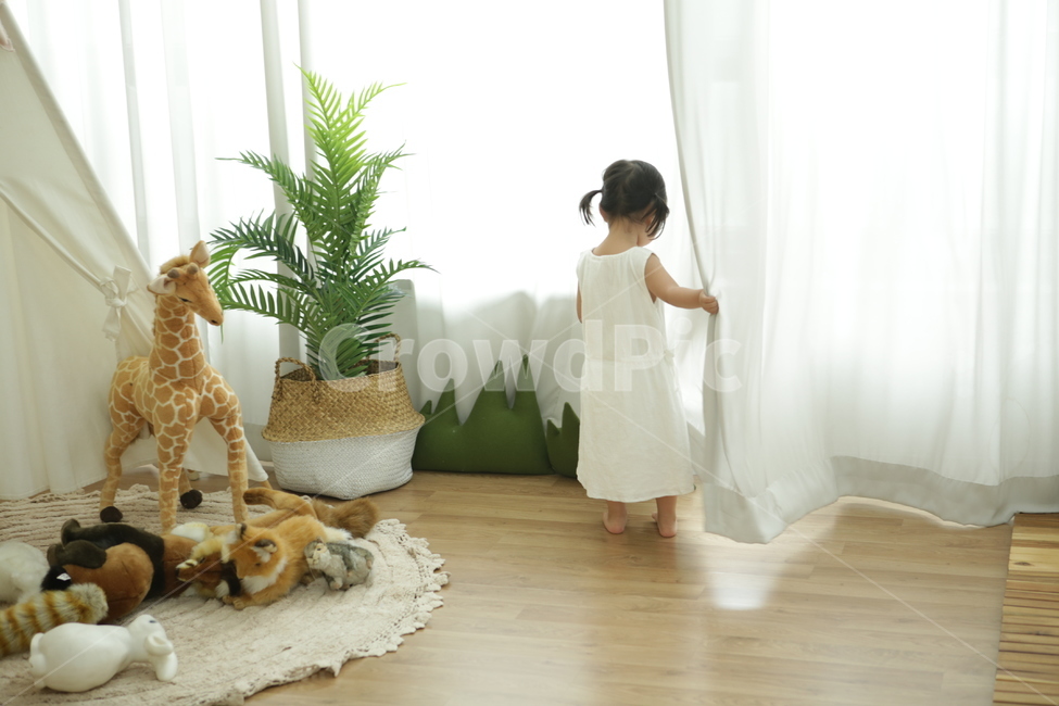 아기,여자아기,아기뒷모습,여자아기뒷모습,아기감성사진,감성사진,사람,인물,인간,human,person,어린이,어린아이,child,children,kid