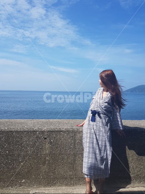 바다,파란,하늘,유카타,바다풍경,여자,파란하늘,푸른바다,여행,일본,옆모습,일본여행,풍경,인물,사람,긴머리