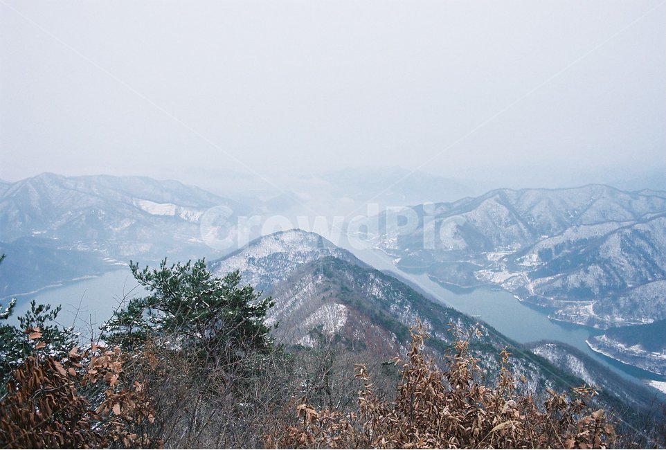 산,겨울,눈꽃,설산,계절,자연,풍경,winter,season,nature,landscape,겨울,계절,winter,season,자연,풍경,nature,landscape,한국자연풍경,한국자연경관,korea nature landscape,outdoors,옥외,mountain range,산맥,mountain