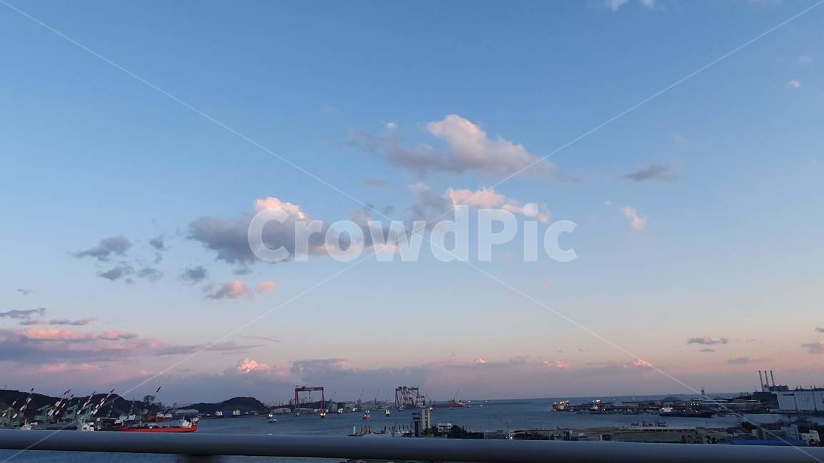 water,물,port,포트,dock,독,항구,선박,ship,ocean,crane,바다,파도,sea,wave,하늘,구름,sky,cloud,vehicle,transportation,다리,울산대교,대교,bridge,ulsan,city,울산