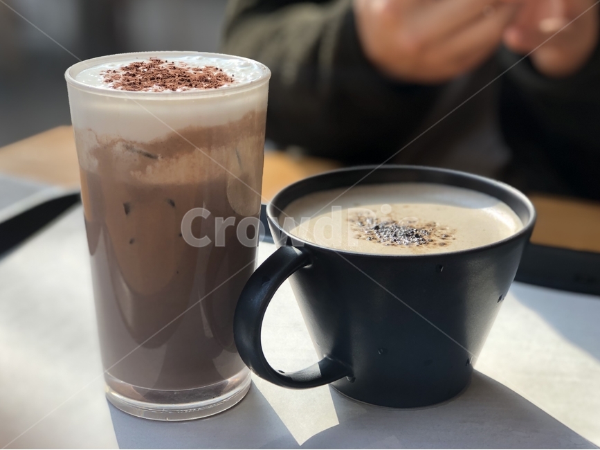 cup,컵,coffeecup,커피컵,latte,음주,drink,마실것,beverage,라떼,카페,cafe,커피,카페,coffee,cafe