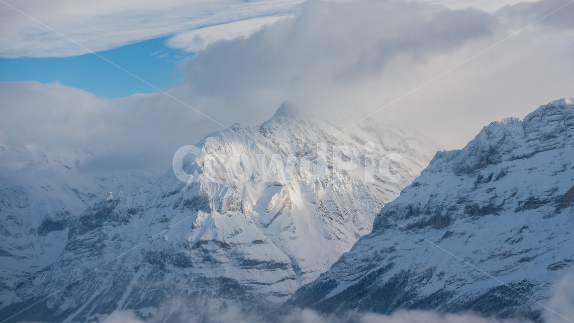 스위스,인터라켄,알프스,융프라우,뮤렌,swiss,interlakin,alps,jungfrau,murren,겨울,겨울왕국,winter,frozen,outdoors,옥외,nature,자연,빙,ice,산,mountain,mountainrange,산맥,snow,눈,glacier,빙하,겨울,계절,winter,season,자연,풍경,nature,landscape,해외,외국,세계,foreign,oversea,world,세계자연풍경,해외자연풍경,외국자연풍경,world nature landscape,mountain range