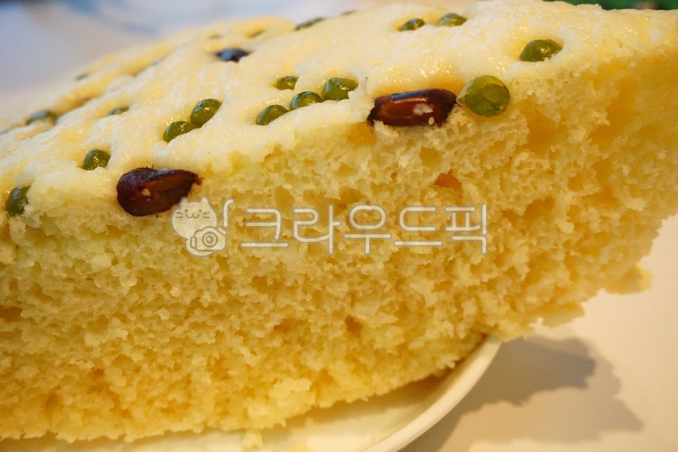 Bread,liquor bread,makgeolli liquor bread,korean food,korean traditional food,dessert,korean dessert,bread,liquor bread,makgeolli bread,beans,korean food,korean culture,korean bread,corn bread,corn stalk bread