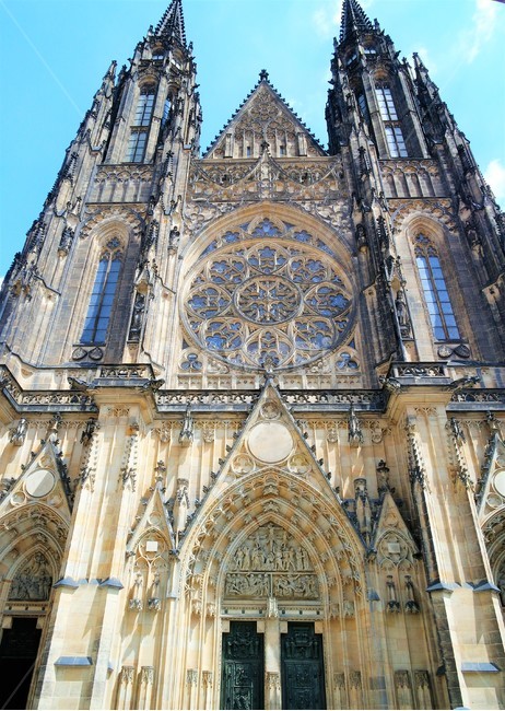 프라하성,프라하,체코,건축양식,오래된,문화유산,웅장한,랜드마크,성당,prague,praguecastle,czechrepublic,astyleofarchitecture,old,culturalheritage,magnificent,landmark,catholicchurch,랜드마크,landmark,tourist attraction,해외,외국,세계,foreign,oversea,world,세계랜드마크,해외랜드마크,외국랜드마크,world landmark,world tourist attraction,건축물,건물외관,exterior,building,structure,architecture,construction,cathedral,건물,church,교회에,tower,탑,steeple,뾰족한 탑,spire,첨탑