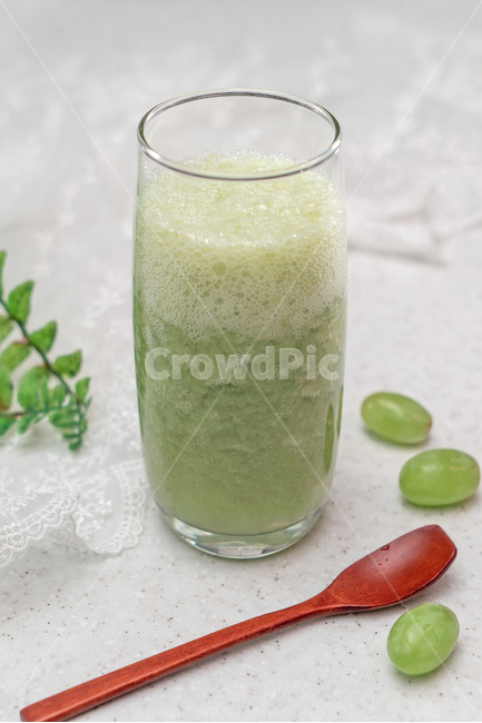 청포도주스,청포도,음료,주스,숟가락,수저,spoon,마실것,juice,drink,cutlery,greengrape,음료수,drink,beverage