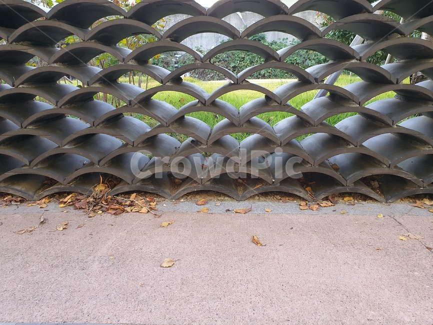 기와,공원,park,한국,패턴,배경,pattern,백그라운드,background,구멍,감성,비늘모양,무늬,문양,검정