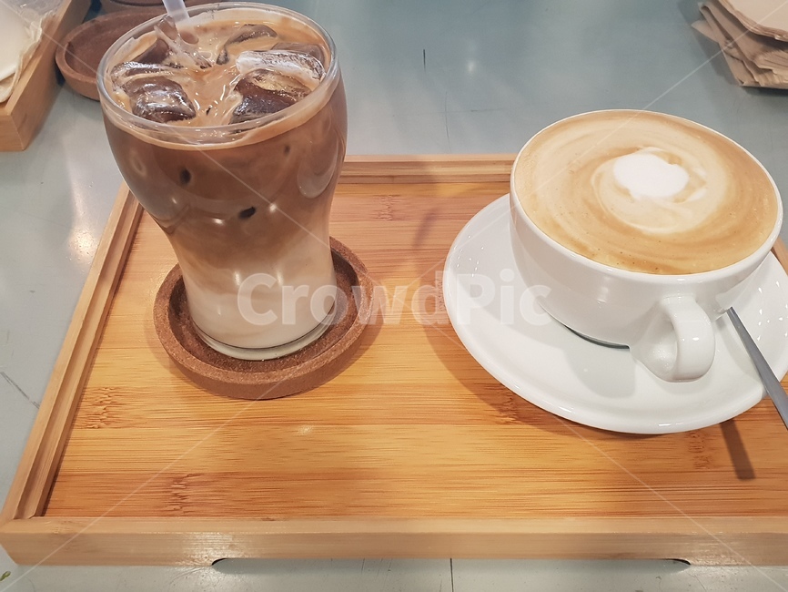 라떼,커피컵,drink,coffeecup,커피,음료,마실것