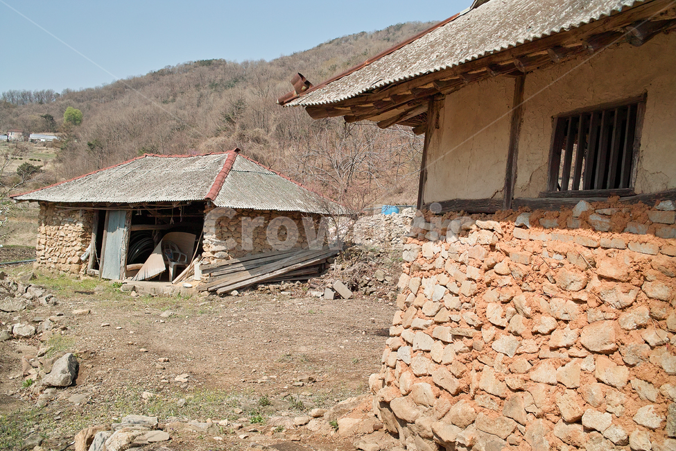 nature,자연,outdoors,옥외,building,건물,countryside,한지방,강화,강화도,흙집,나무집,나무,흙,오래된,빈티지,옛날,집,옛날집,오래된집,빈집,빈,시골,마을,풍경,landscape,country,rural,town
