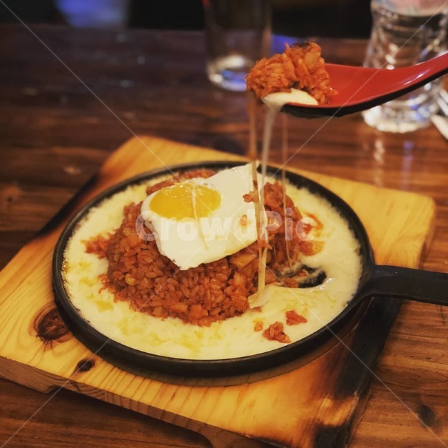 김치볶음밥,치즈김치볶음밥,철판김치치즈볶응밥,볶음밥,안주,음식,식재료,요리,food,cook,meal,dishes,food reserves