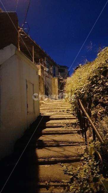 난간,railing,골목,오르막,계단,stairs,밤길,밤길,야경,밤,풍경,nightscape,night,landscape