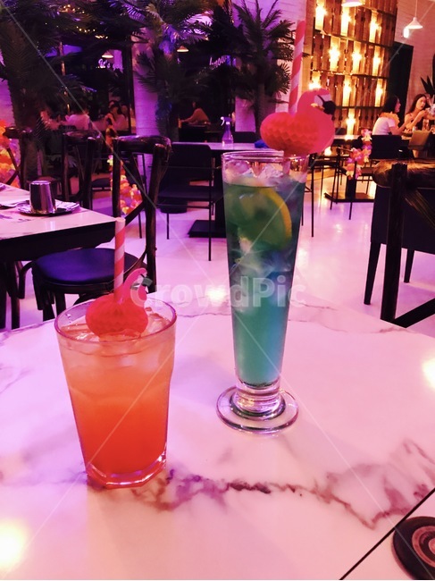 칵테일,알록달록,칵테일바,홍학,홍학칵테일,술,주류,alcohol