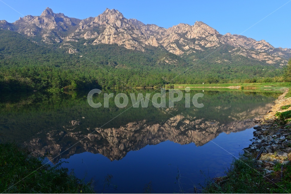 전남,영암,사자저수지,저수지,반영,월출산,월출산반영,nature,자연,mountain,산,outdoors,옥외,mountainrange,산맥,water,물,자연,풍경,nature,landscape,한국자연풍경,한국자연경관,korea nature landscape