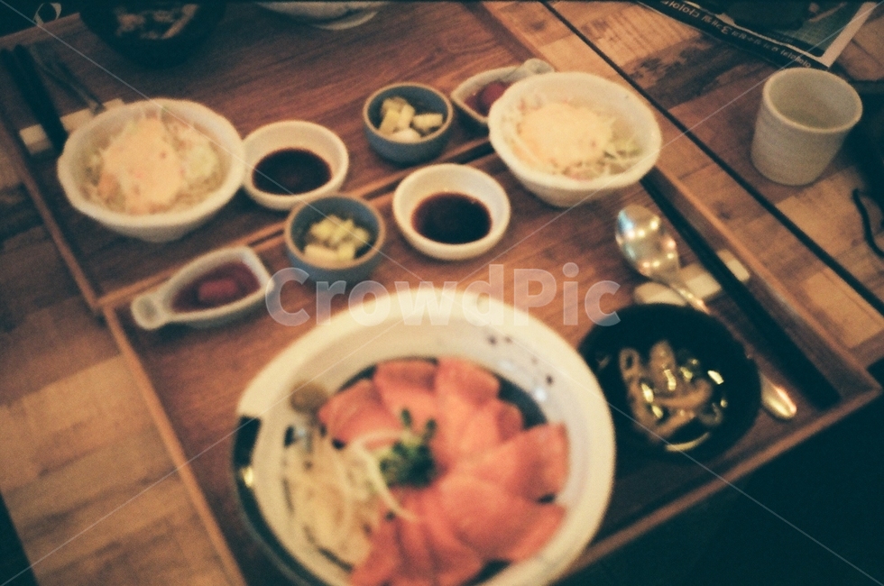 필름,필름감성,필름사진,풍경,film,아날로그,건물,감성,food,dish,요리,식사,meal,연어,덮밥,식당,맛집,일본,음식