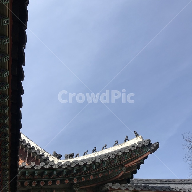 경복궁,기와,장식,잡상,하늘,구름,gyeongbok,palace,봄하늘,한국전통,한국문화,korean traditional,korean culture,건축물,건물외관,exterior,building,structure,architecture,construction
