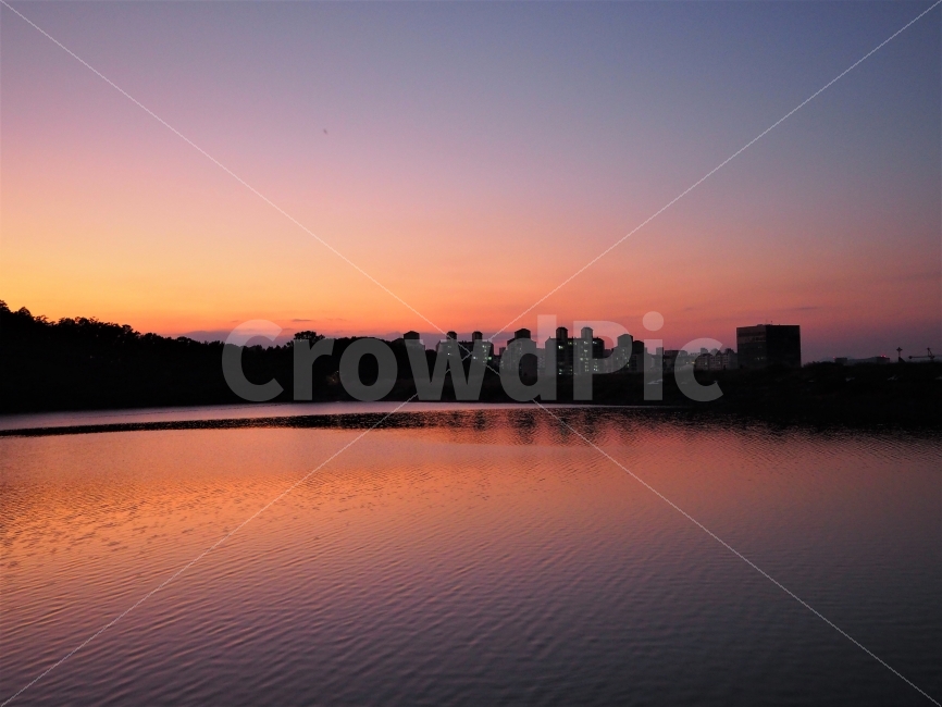 월광수변공원,일몰,해질녘,해지기전,대구공원,도시,풍경,city,landscape,한국도시풍경,한국도시경관,korea cityscape,실루엣,그림자,silhouette,shadow,nature,자연,outdoors,옥외,water,물