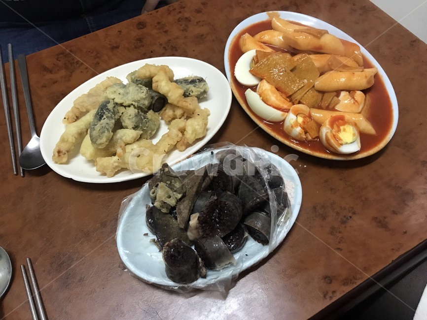 분식,떡볶이,순대,튀김,어린시절