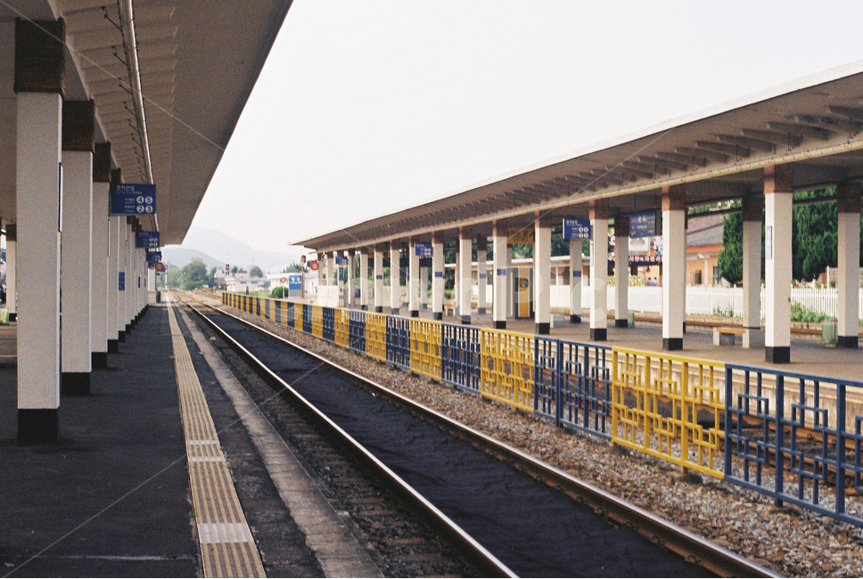 기차,열차,기찻길,철도,철로,풍경,필름,감성,train,railway,railroad,film,교통,교통수단,traffic,transportation