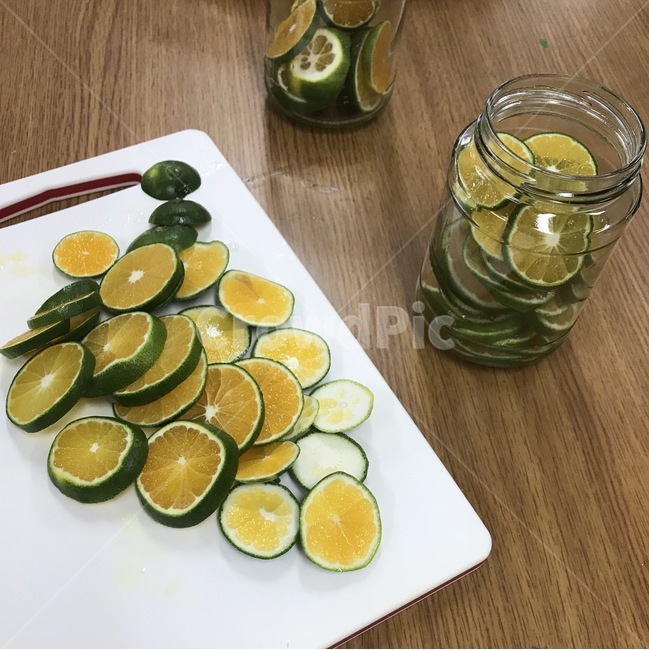 청귤청,청귤,청귤청만들기,하얀색비닐봉지,풋귤,도마,citrus,청귤에이드,유리병,취미활동,비타민c