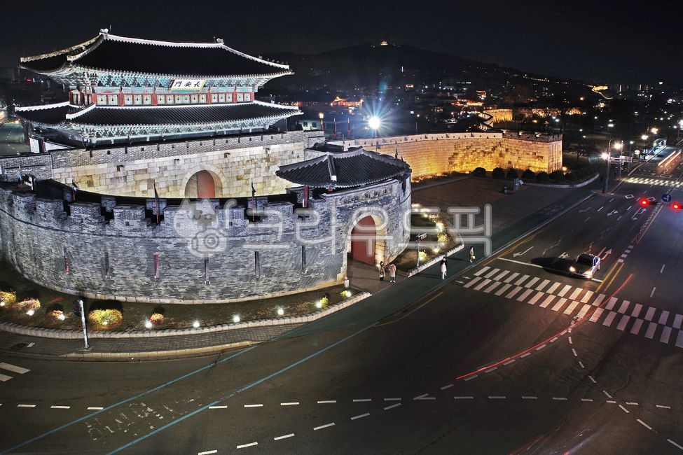 장안문,북문,옹성,수원화성,수원화성야경,수원시,화성,성곽,유네스코세계문화유산