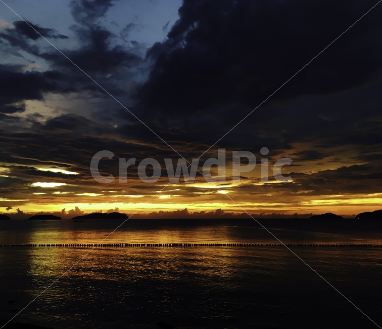 코타키나발루,선셋,해질녘,바다,노을,자연,풍경,nature,landscape,outdoors,옥외,sky,하늘,dawn,새벽,red sky,붉은 하늘,dusk,황혼,sunset,일몰