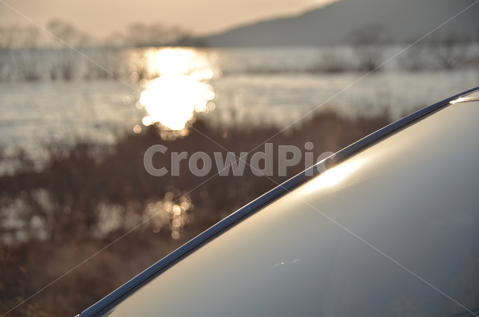 호수,빛,물빛,나무,감성,노을,풍경,반영,reflection,water,tree,lake,light,갈대,유리창,자동차,자연,풍경,nature,landscape,banister,난간,handrail