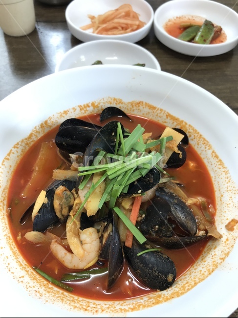 짬뽕,순두부짬뽕,얼큰짬뽕,중식,맛집,홍합,음식,식재료,요리,food,cook,meal,dishes,food reserves,중식,중국음식,중화요리,chinese food,chinese dishes,chinese meal,chinese cook