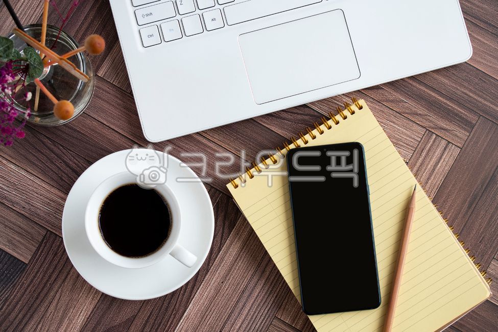 noncontact,memo,office,laptop,home class,virtual space,tablet,pad,coffee cup,freelance,herringbone,pen,connection,write,Cell phone,notebook,home office,work,drink,cafe,background,desk,flexible work system,online lecture,cup,note,pattern,back,working from 