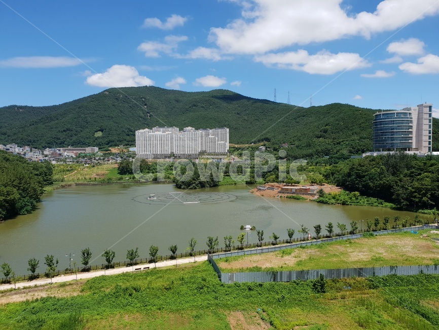 가야산,중마동,커뮤니티센터,광양시,저수지,파란하늘,뒷동산,하늘,구름,물,자연,풍경,nature,landscape,한국자연풍경,한국자연경관,korea nature landscape,scenery,outdoors,옥외,경치