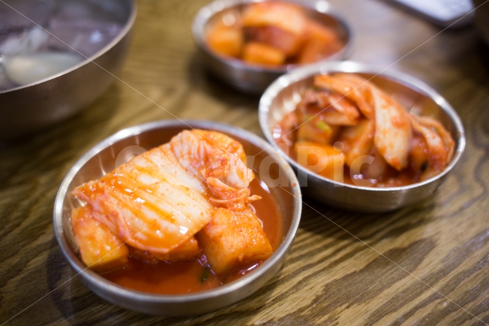 김치,깍두기,반찬,점심식사,한식,음식,식재료,요리,food,cook,meal,dishes,food reserves,채소,야채,vegetables,한식,한국음식,한국요리,korean food,korean dishes,korean meal,korean cook