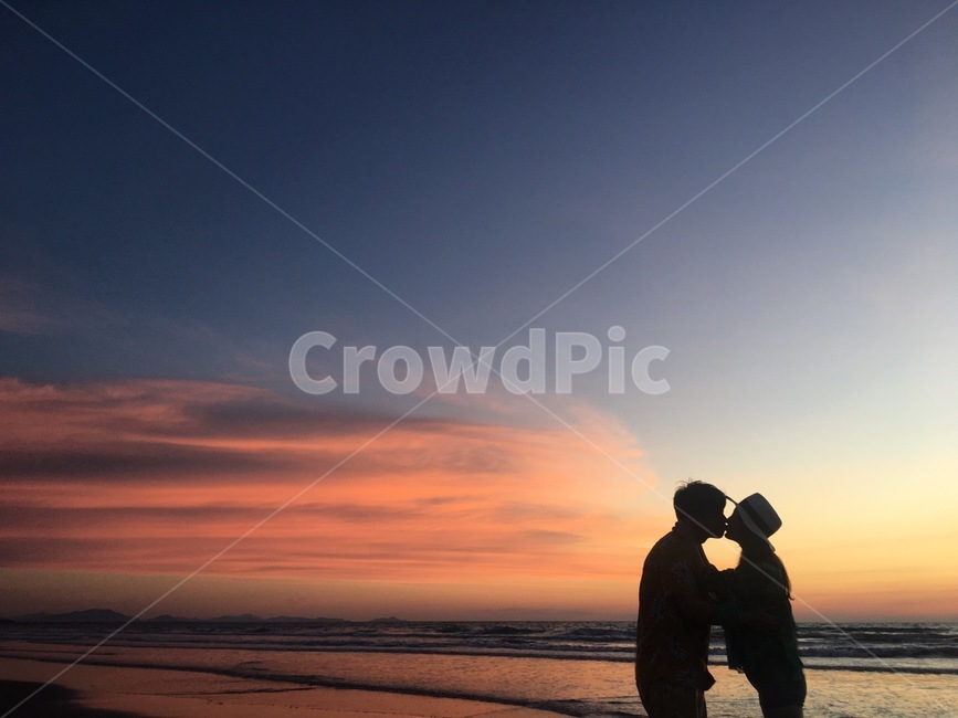 코타키나발루,선셋,연인,커플,키스,사람들,대중,군중,other people,crowd,여성,여자,woman,female,lady,남성,남자,man,male,연인,커플,사랑,lover,couple,실루엣,그림자,silhouette,shadow
