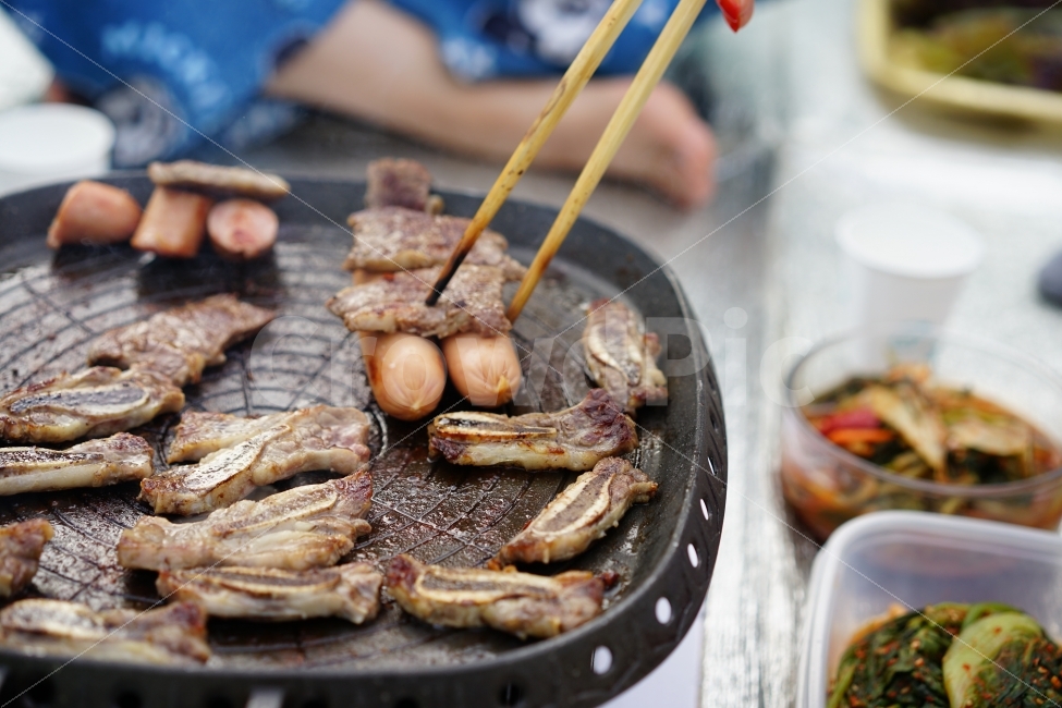 	고기,먹방,갈비,la갈비,갈빗살,구이,식사,술안주,술자리,집밥,행복,음식,푸드,육류,꼬기,술,음식,식재료,요리,food,cook,meal,dishes,food reserves,육류,고기,meat,한식,한국음식,한국요리,korean food,korean dishes,korean meal,korean cook