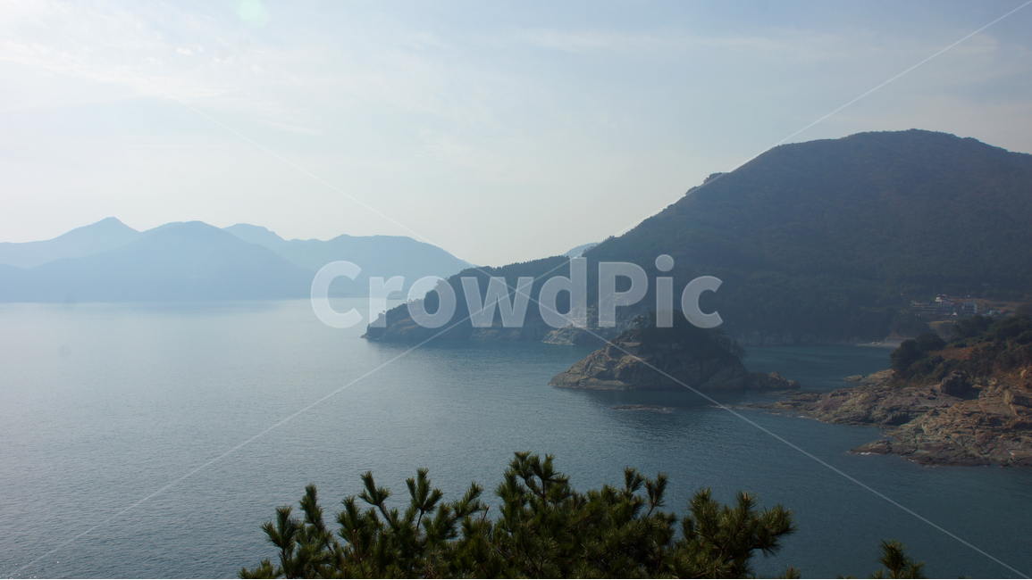 거제도,바다,바람의언덕,무인도,섬풍경,약간흐림,자연,풍경,nature,landscape,outdoors,옥외,land,땅,water,물,shoreline,해안선,ocean,대양,sea,promontory,곶