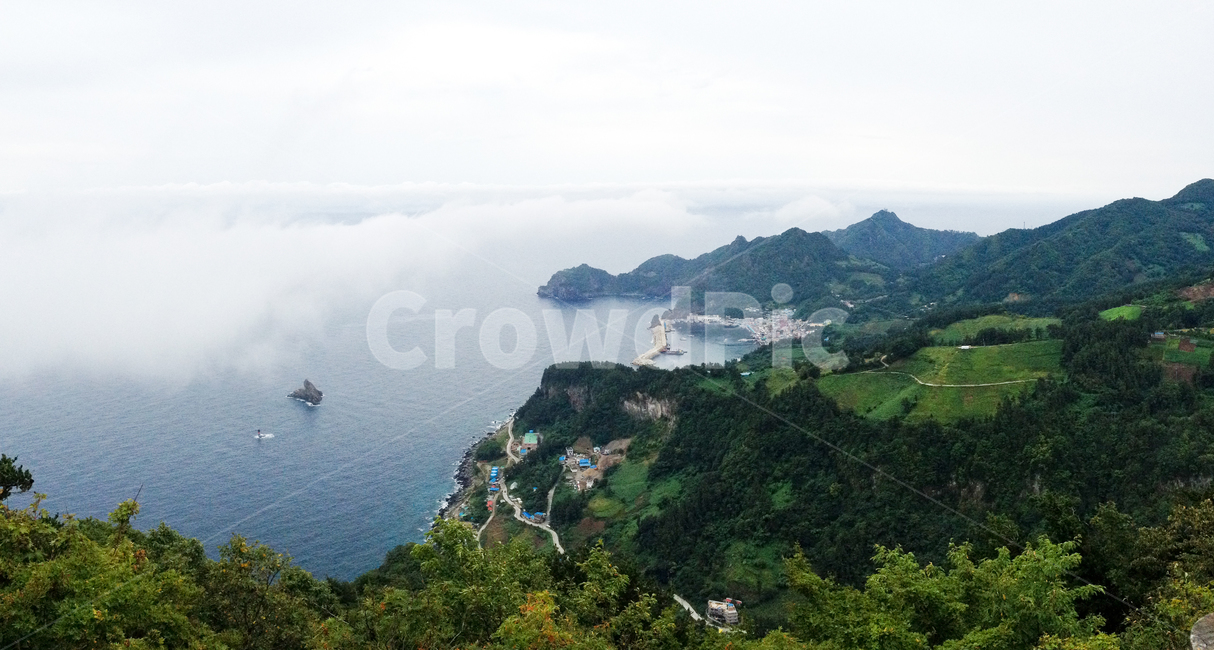 울릉도,내수전전망대,저동항,바다,전망,하늘,자연,등대,섬,전망대,ulleungdo,nature,observatory,island,자연,풍경,nature,landscape,한국자연풍경,한국자연경관,korea nature landscape,scenery,outdoors,옥외,경치,aerial view,조감도,land,땅,promontory,곶