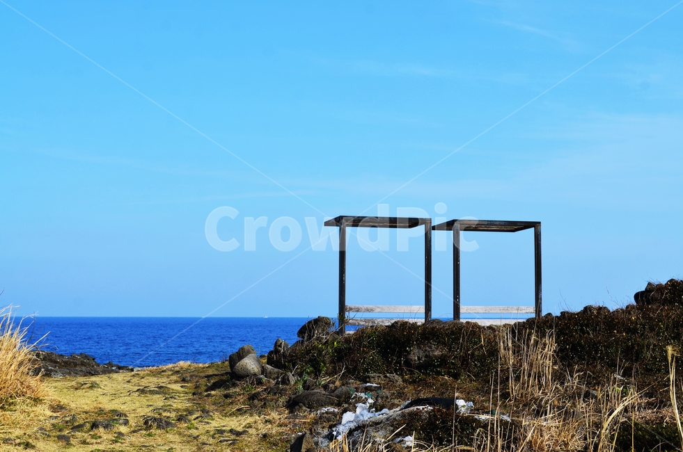 하늘,바다,의자,벤치,바닷가,제주,배경화면,자연,풍경,nature,landscape,한국자연풍경,한국자연경관,korea nature landscape,제주도,jeju,jeju island,building,건물