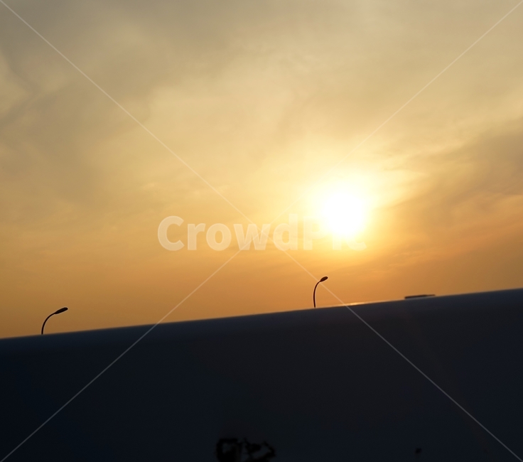 석양,해질녘,노을,도로,귀가,sunset,road,glow,sundown,evening,실루엣,silhouette,따스함,warm,자연,풍경,nature,landscape,soil,흙,outdoors,옥외,sand,모래