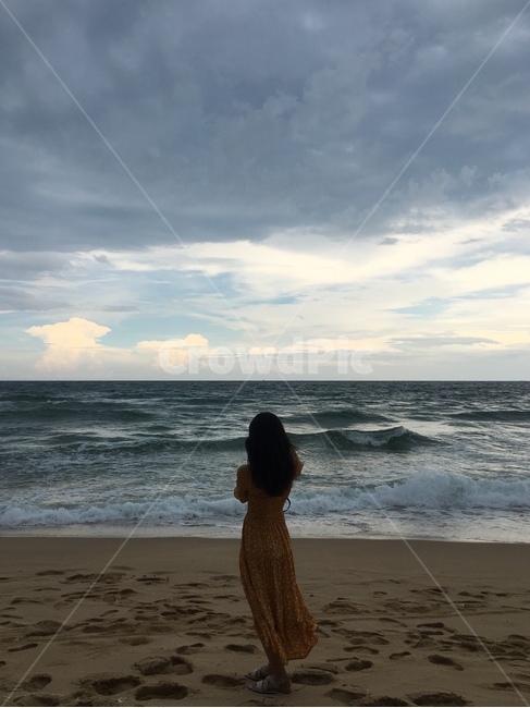 sea,바다,인간,human,person,사람,ocean,여자뒷모습,실루엣,woman,beach,해변,바다,beach,sea,사람,인물,인간,human,person,여성,여자,woman,female,lady,여행,휴가,traveling,vacation,trip