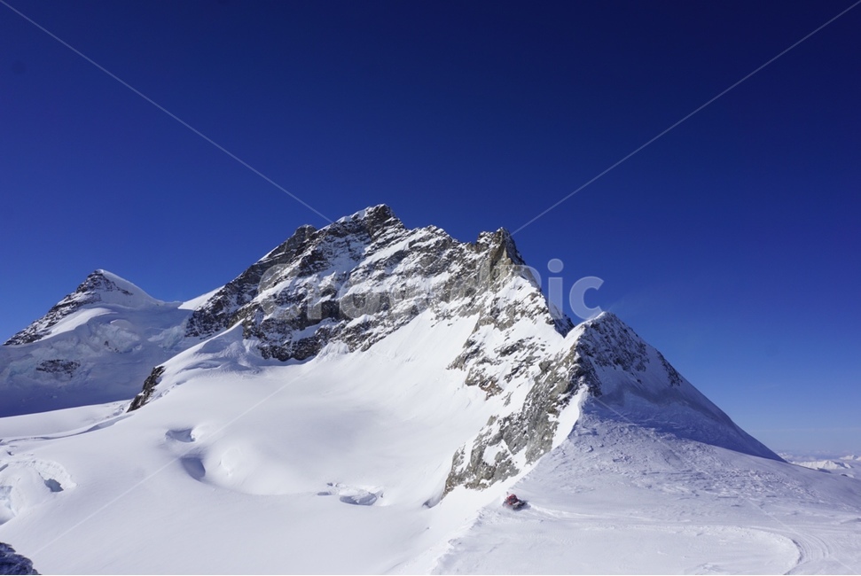 스위스,인터라켄,swiss,융프라우,jungfrau,겨울,계절,winter,season,자연,풍경,nature,landscape,해외,외국,세계,foreign,oversea,world,세계자연풍경,해외자연풍경,외국자연풍경,world nature landscape,outdoors,옥외,mountain,산,mountain range,산맥,peak,피크,ice,빙