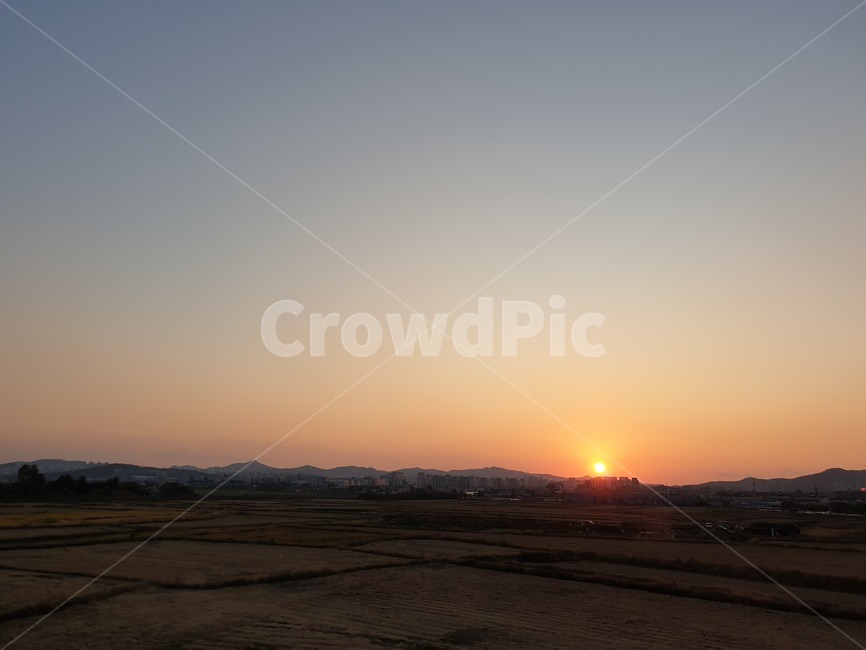 일출,일몰,석양,뜨는해,해뜨는,해,하늘,붉은하늘,노을,노을하늘,신년,sun,sunrise,sunset,settingsun,지평선,수평선,horizon,sky