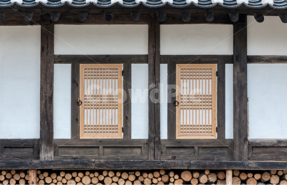 고택,한국의미,툇마루,문양,문화유산,전통가옥,창호,문풍지,마루,한옥,한국전통,한국문화,korean traditional,korean culture,건축물,건물외관,exterior,building,structure,architecture,construction