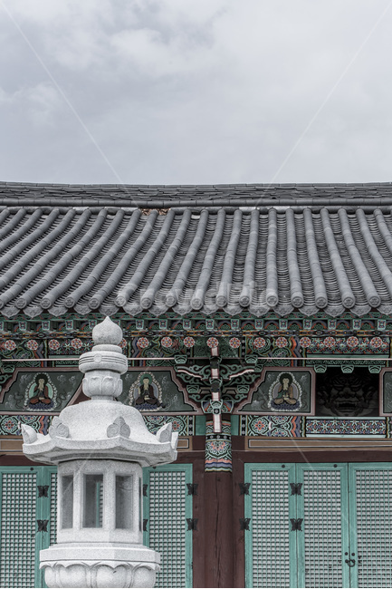 기와,탑,단청,문양,사찰,석탑,지붕,건축물,한국전통,한국문화,korean traditional,korean culture,종교,신앙,religion,belief,faith,건축물,건물외관,exterior,building,structure,architecture,construction