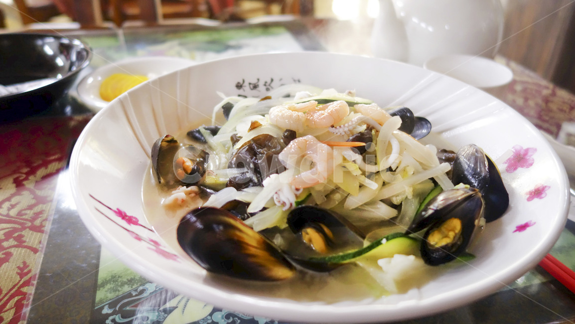 짬뽕,우동,중국집,레스토랑,식당,중국식당,chinise,restaurant,음식,요리,국물,육수,조개,홍합,새우,해물,대접,맛있는,얼큰한,해장,점심,면식,면요리,면발,수타,음식,식재료,요리,food,cook,meal,dishes,food reserves,면류,면요리,noodles,중식,중국음식,중화요리,chinese food,chinese dishes,chinese meal,chinese cook