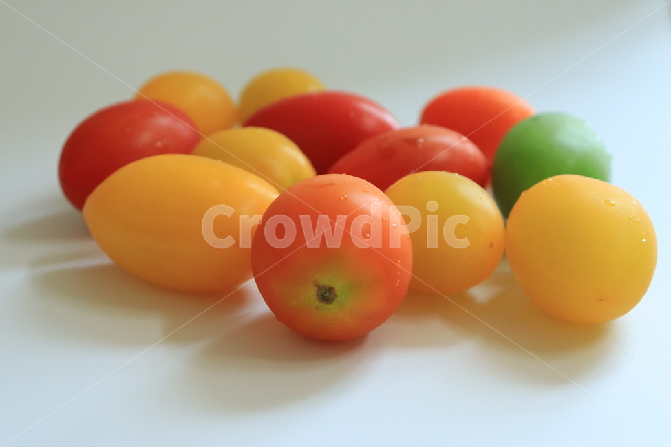 fruit,과일,토마토,tomato,방울토마토,열매,신선함,음식,food,야채,vegetables,노랑토마토,초록토마토,다이어트,dite,비타민,건강,미니,vitamin,작은토마토,과일,열매,fruit,채소,야채,vegetables