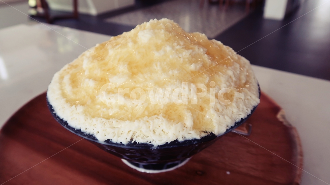 빙수,벌집빙수,꿀,허니컴빙수,허니컴,벌꿀빙수,벌꿀,디저트,아이스크림,달콤,달콤하다,bingsu,dessert,sweet,food,delicious,snow,milk,ice,cafe,카페,달다,honey,honeycomb,음식,식재료,요리,food,cook,meal,dishes,food reserves,디저트,간식,후식,dessert,snack