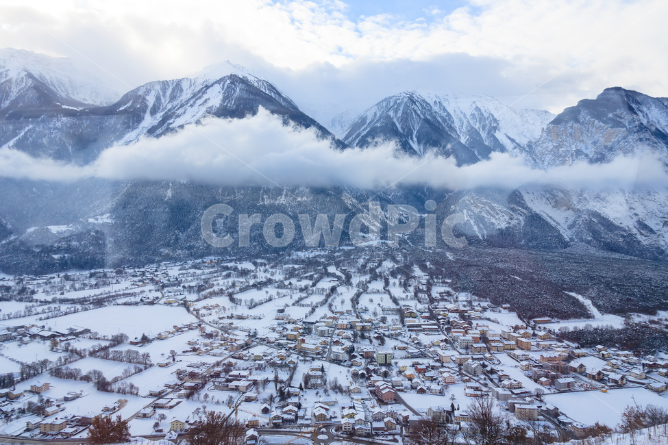 알프스산맥,스위스,겨울,눈,숲,구름,나무,겨울,계절,winter,season,자연,풍경,nature,landscape,시골,마을,country,rural,town,해외,외국,세계,foreign,oversea,world,세계자연풍경,해외자연풍경,외국자연풍경,world nature landscape,outdoors,옥외,mountain,산,ice,빙,scenery,mountain range,산맥,경치