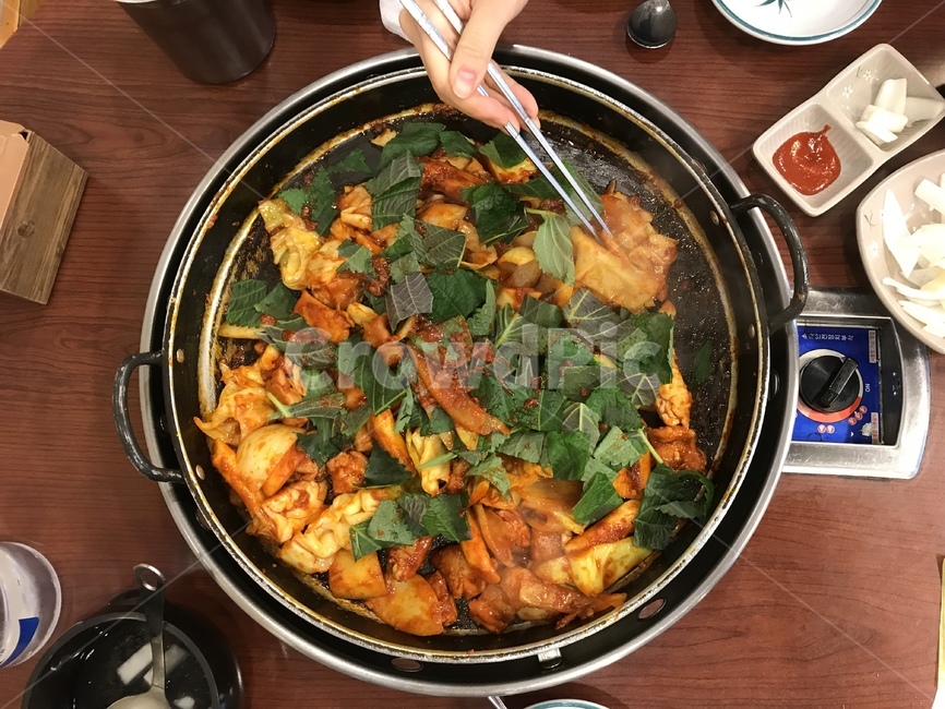 닭갈비,볶음밥,닭,춘천닭갈비,닭요리,음식,식재료,요리,food,cook,meal,dishes,food reserves,육류,고기,meat,한식,한국음식,한국요리,korean food,korean dishes,korean meal,korean cook