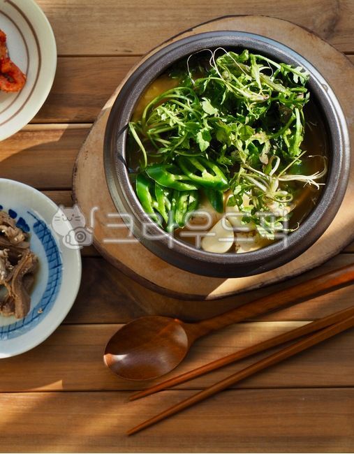 냉이,냉이된장국,한식,된장국,된장찌개,반찬,배경,음식,요리,한국음식,아시아음식,전통음식,한국문화,웰빙,웰빙음식,misosoup,soybeanpastestew,sidedish,background,food,cooking,koreanfood,asianfood,traditionalfood,koreanculture,wellbeing,wellnessfood,한국전통음식,식사,채소,야채,meal,vegetable,koreantraditionalfood,음식,식재료,요리,food,cook,meal,dishes,food reserves,한식,한국음식,한국요리,korean food,korean dishes,korean meal,korean cook